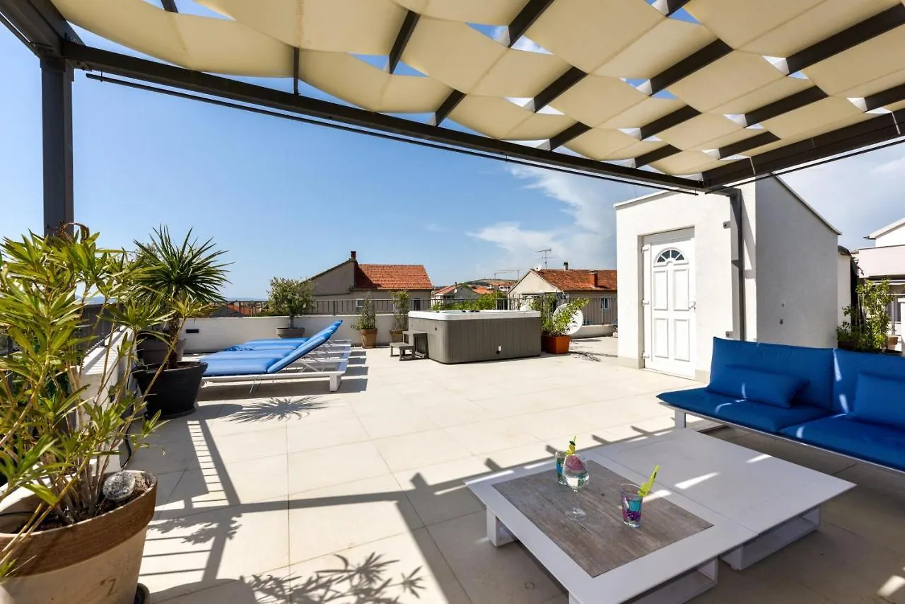 Villa Azzuro With Jacuzzi And Pool Sveti Filip i Jakov