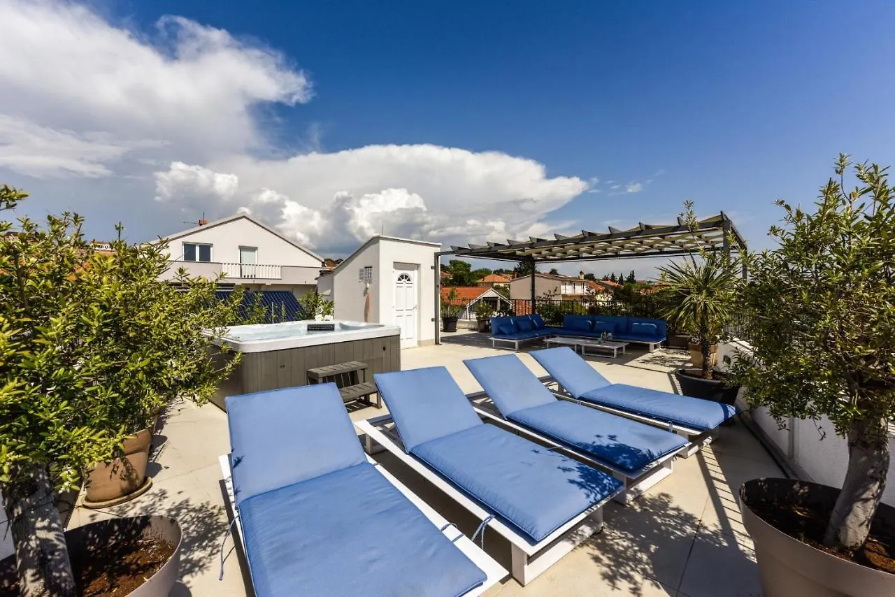 Villa Azzuro With Jacuzzi And Pool Sveti Filip i Jakov 0*,